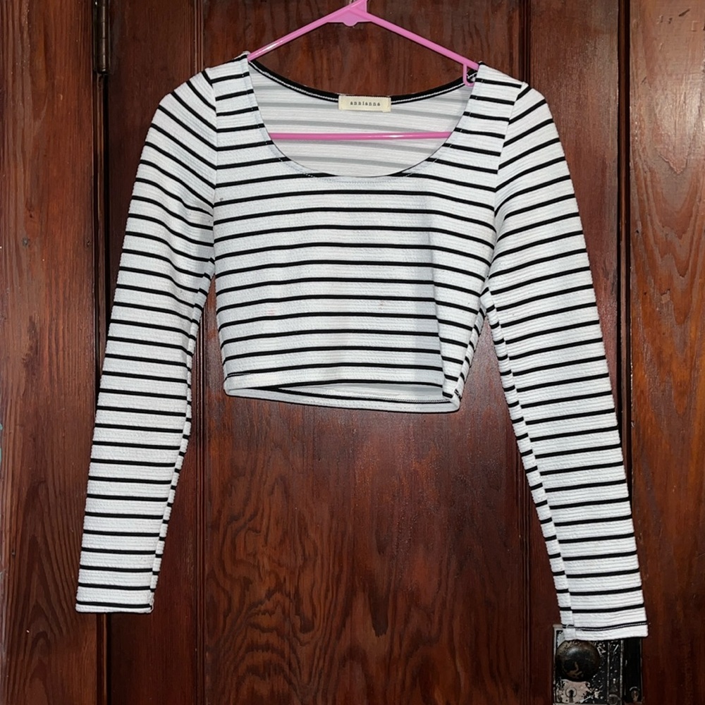 ANNIANNA Crop Top, Thick Stretch Material, size small